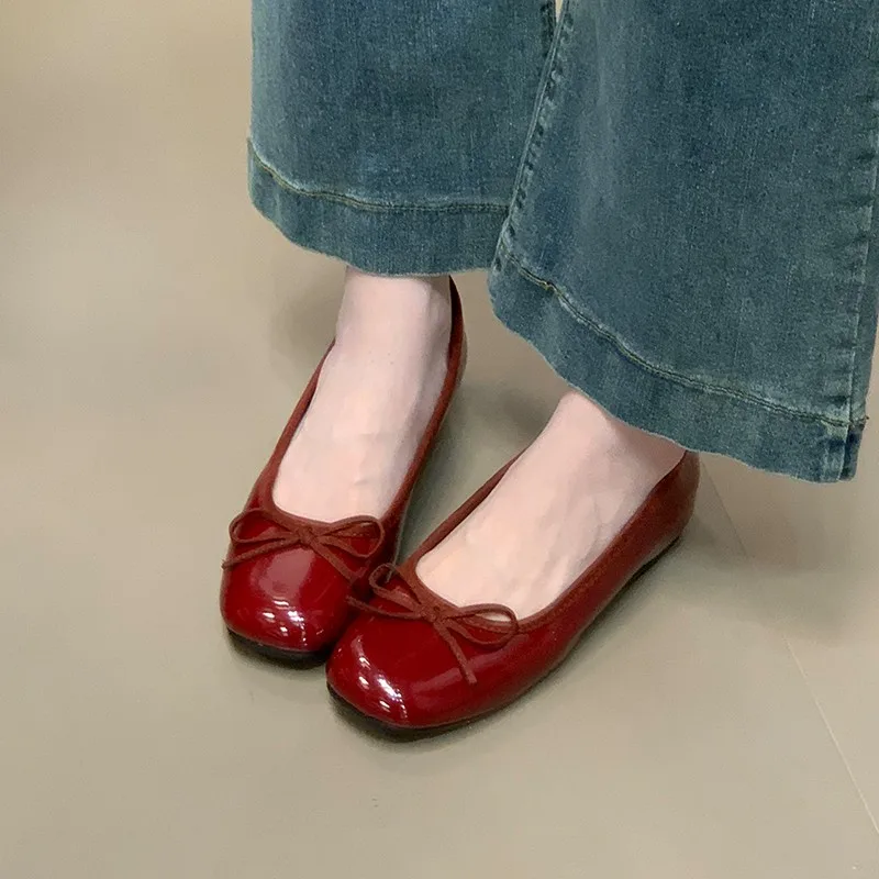 

Классические женские летние повседневные кожаные туфли без шнуровки на плоской подошве с круглым носком, модная женская однотонная повседневная обувь с узлом-бабочкой, большие размеры