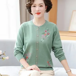 2022 New Middle-aged Mother Knitting Sweaters Autumn O-Neck Embroidered Pullovers Sweater Women Elegant Knitted Jumper Mujer Top