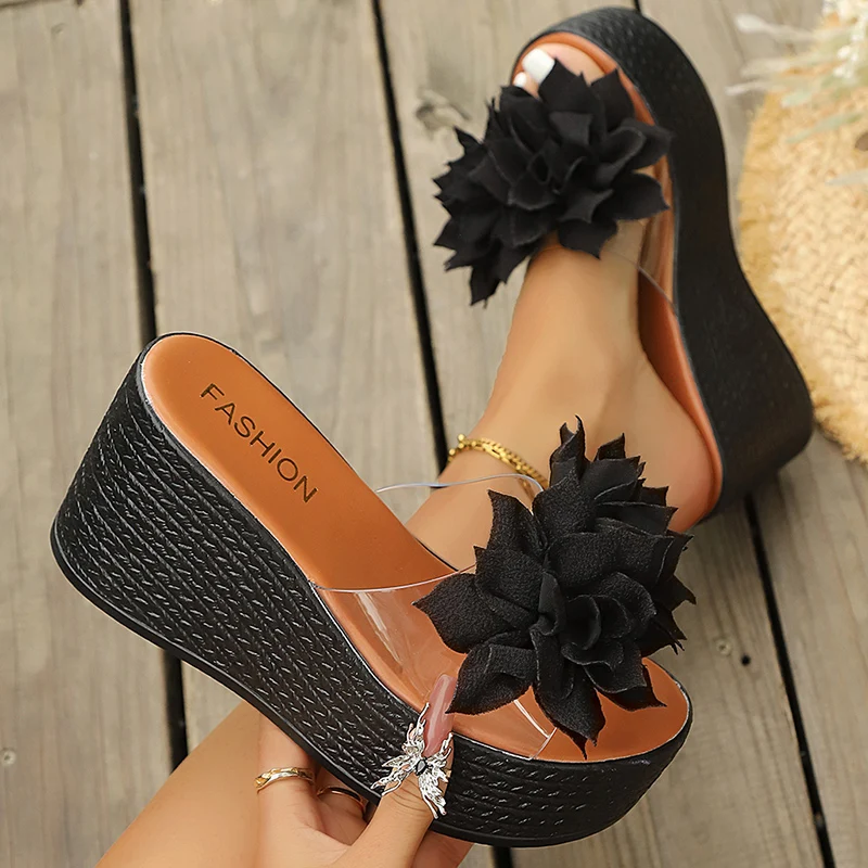 Sandalias de Plataforma Transparentes de PVC para Mujer, Verano 2026, Decoración de Flores Negras, Sandalias de Tacón de Cuña, Sandalias de Playa con Suela Gruesa