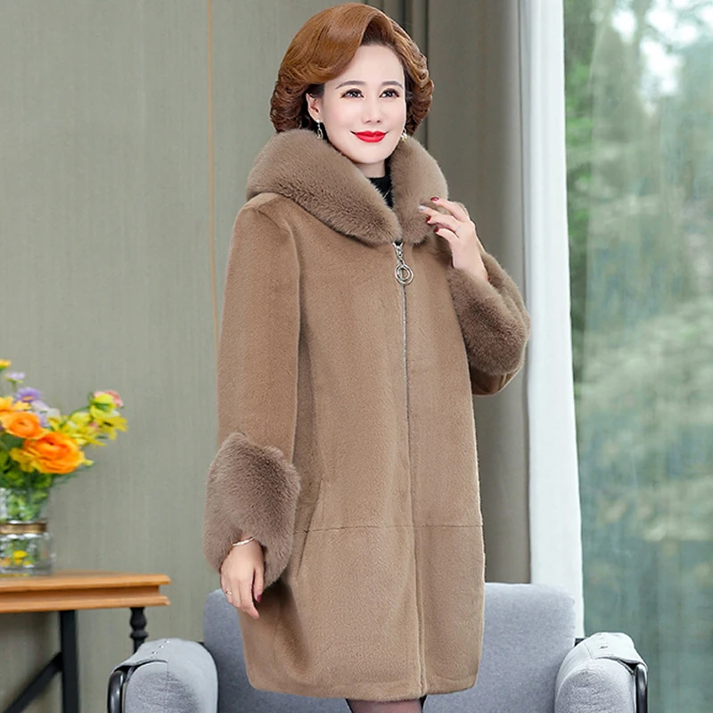 Mother's Winter Clothes New Bat Sleeve Mink Velvet Coat Women's Mid-length Wool One-piece Fur Middle-aged And Elderly Fur Coats