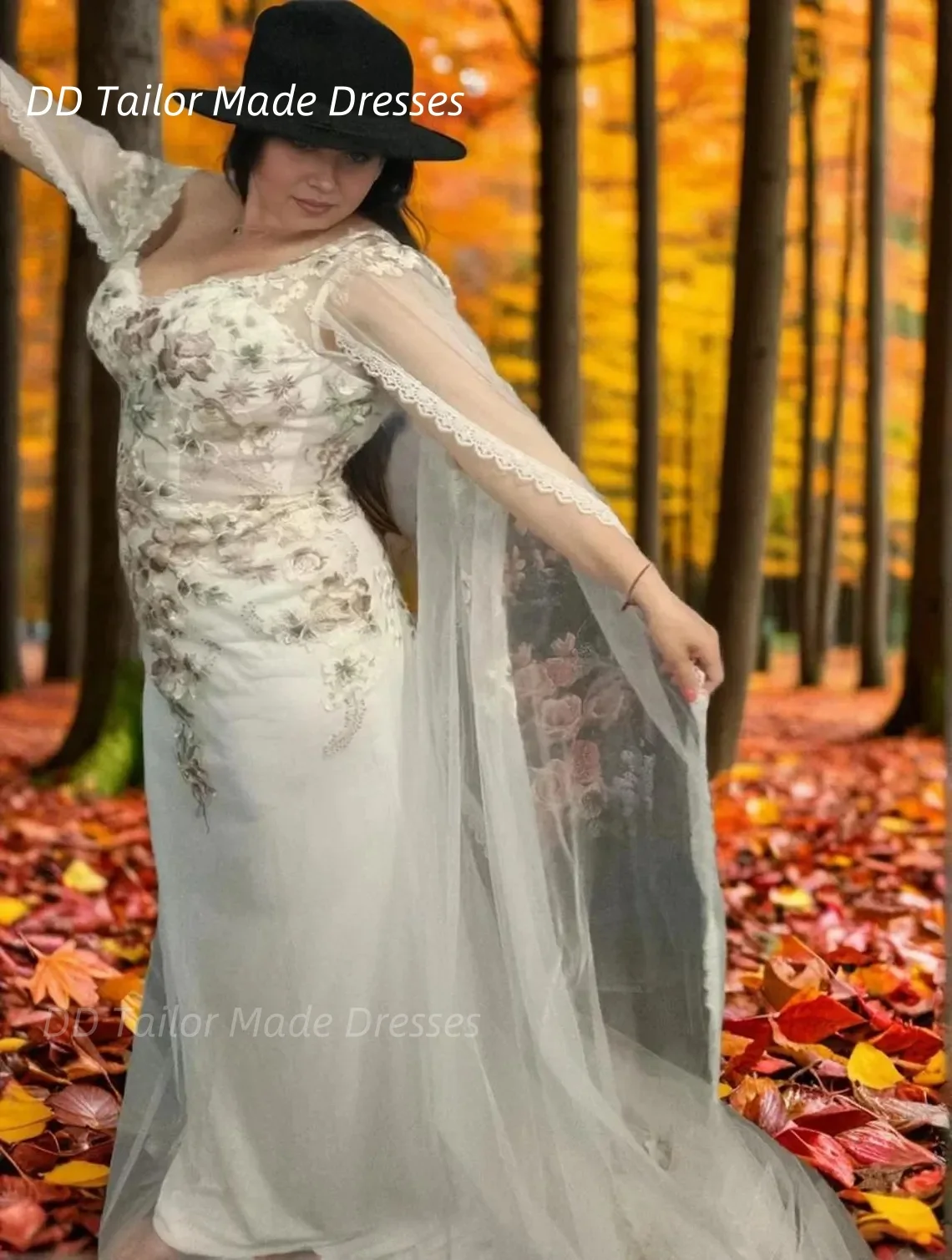 Feenhaftes Brautkleid mit floraler Spitze und Applikation, lange Cape-Ärmel, Boho-Brautkleid, maßgeschneidertes Forest Country Robe De Mariée