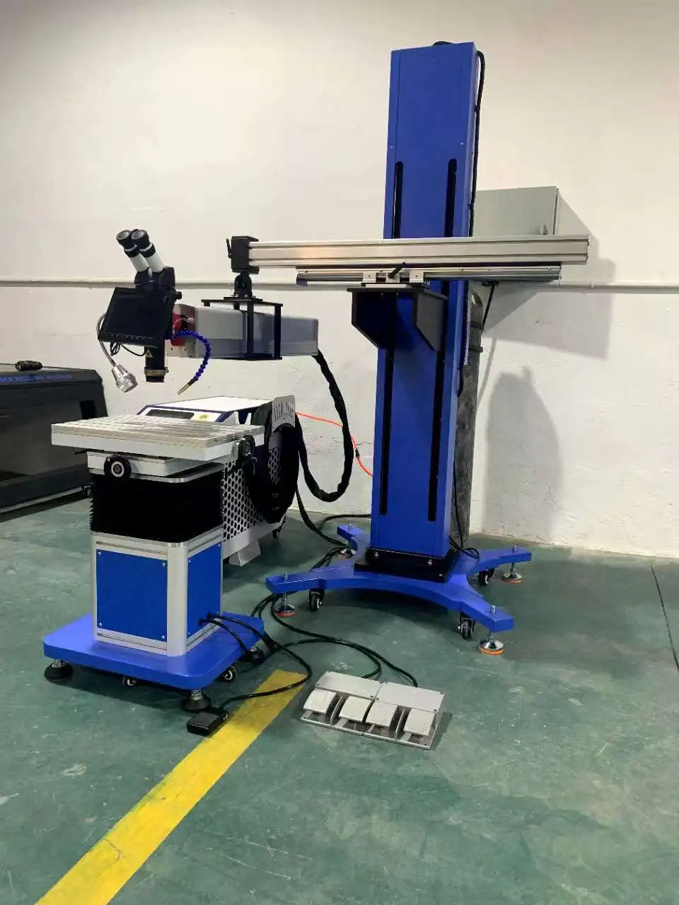 Baike Laser 200W 300W 400W Steel Welder Laser Fiber Welding Machine Factory Direct Supply for Professional Use
