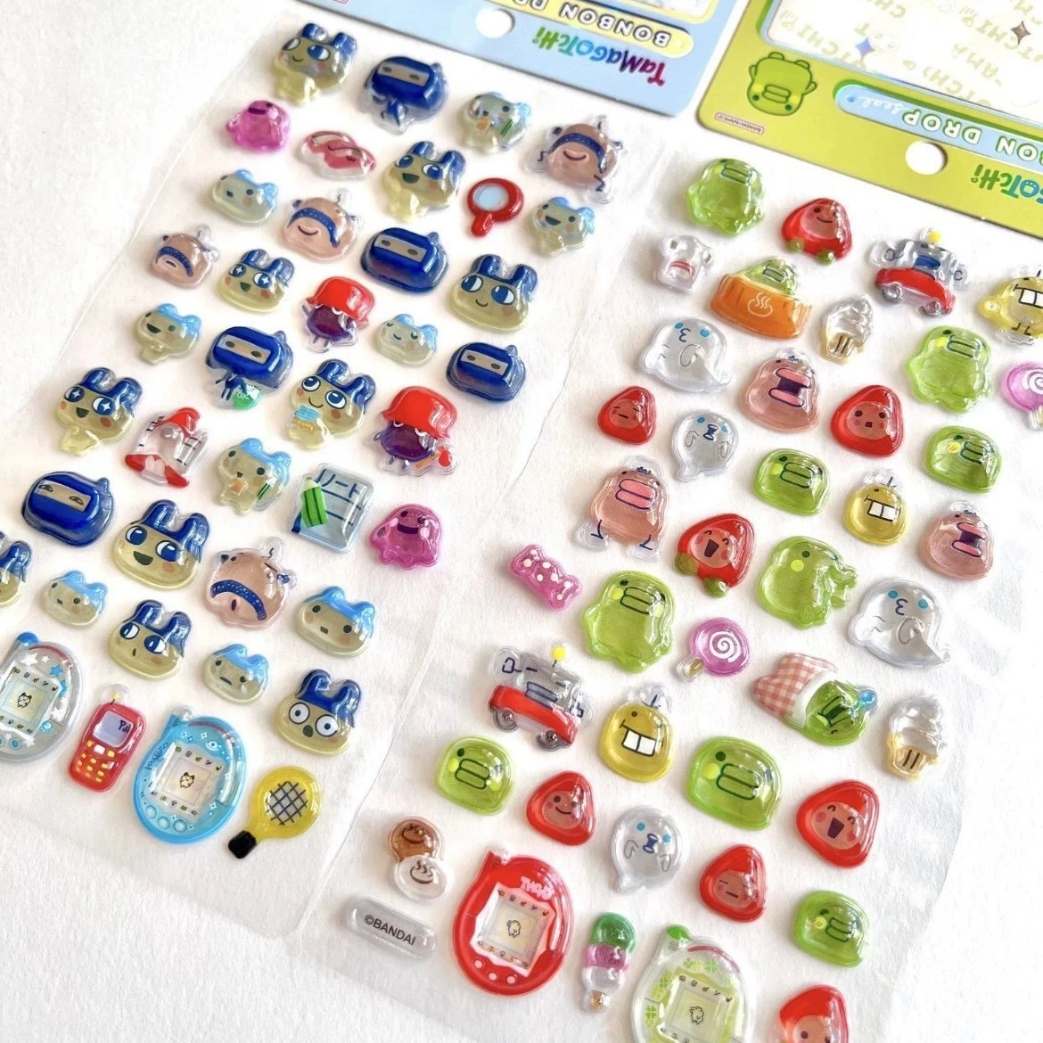 Naklejki Kawaii Tamagotchi 3D Relief Cartoon Peripheral Etui na Telefon Aparat Fotograficzny Przezroczysta Naklejka Materiały do Rękodzieła Prezent dla Przyjaciela