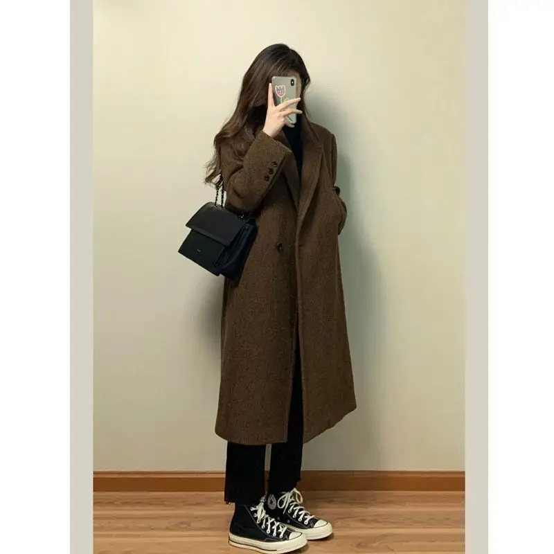 

Woolen coat women's autumn and winter high-end woolen coat 2024 new small thickened Hepburn style is popular this year