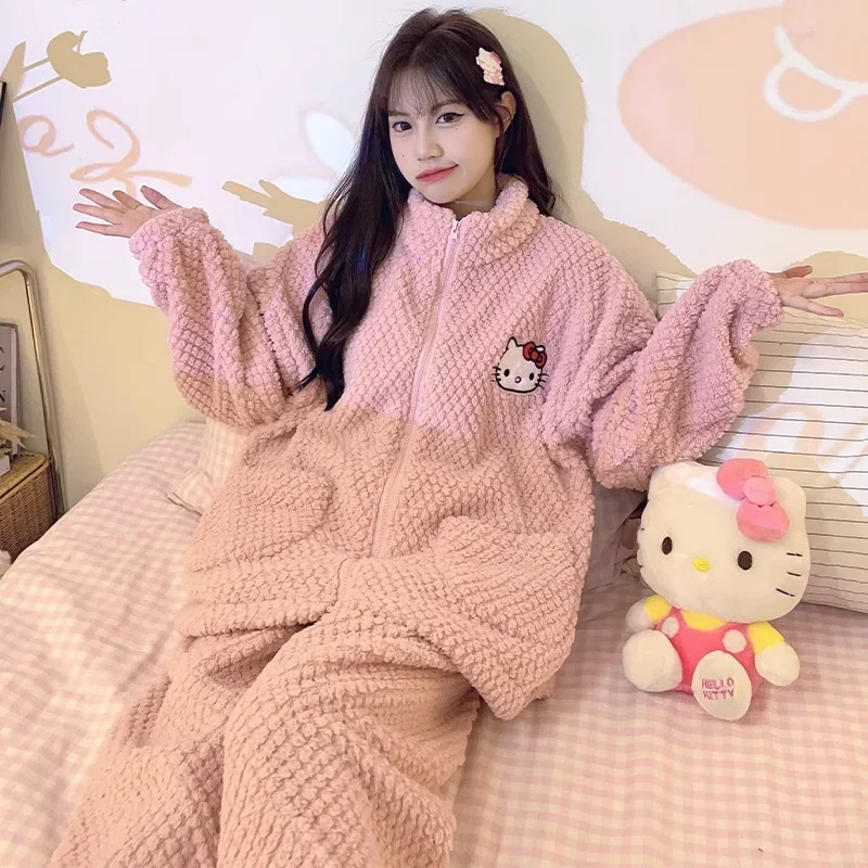 

Sanrio Hello Kitty Winter Fleece Thickened Turtleneck Plush Two-piece Set Warm Women's Pajamas Homewear Silk Pajamas Women's