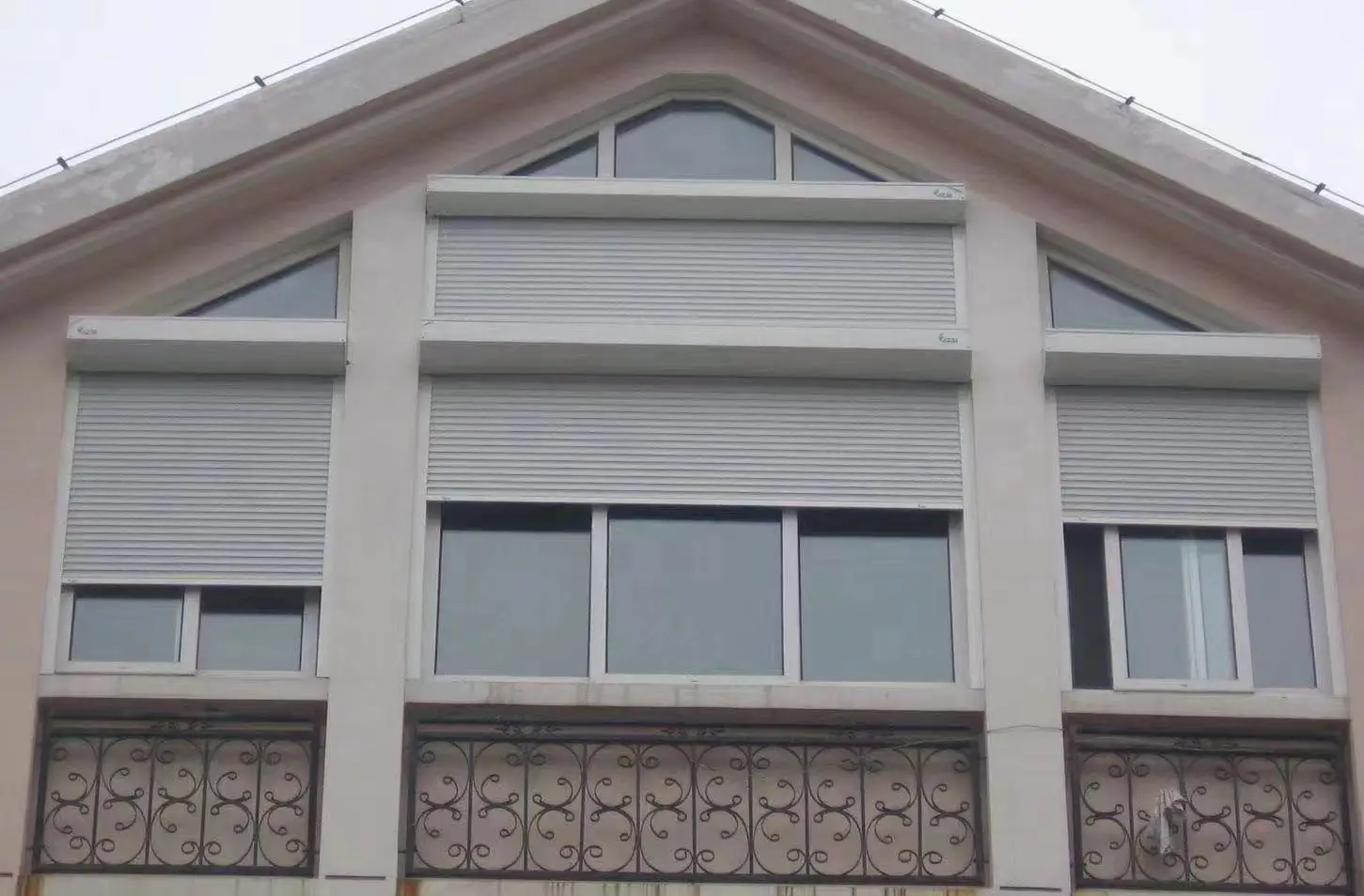 Modern Design Rolling Shutter Window Factory Price Aluminum Alloy Metal Sound Proof Hurricane Storm Roller Shutters