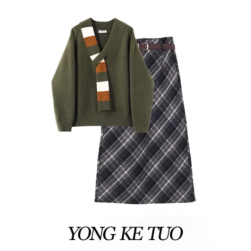 

Large Size Winter Faionable Knitted Sweater And Plaid Skirt Two Piece Set Stripe Pattern V Ne Long Sve Regular Fit