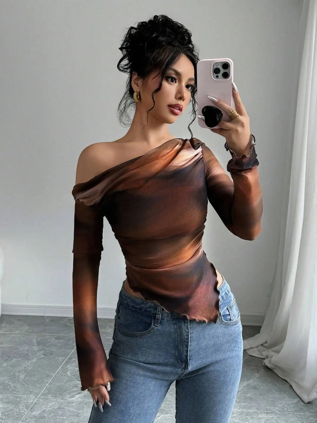 

Women's Asymmetrical One-Shoulder Long Sleeve Sheer Top with Gradient Print