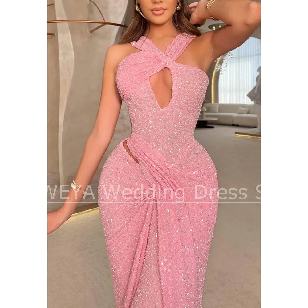 Eleganckie różowe sukienki wieczorowe z cekinami, z krzyżującym się dekoltem typu halter, wycięciami, marszczonym stanikiem, dopasowany krój bodycon, długość do podłogi, sukienki na imprezę.