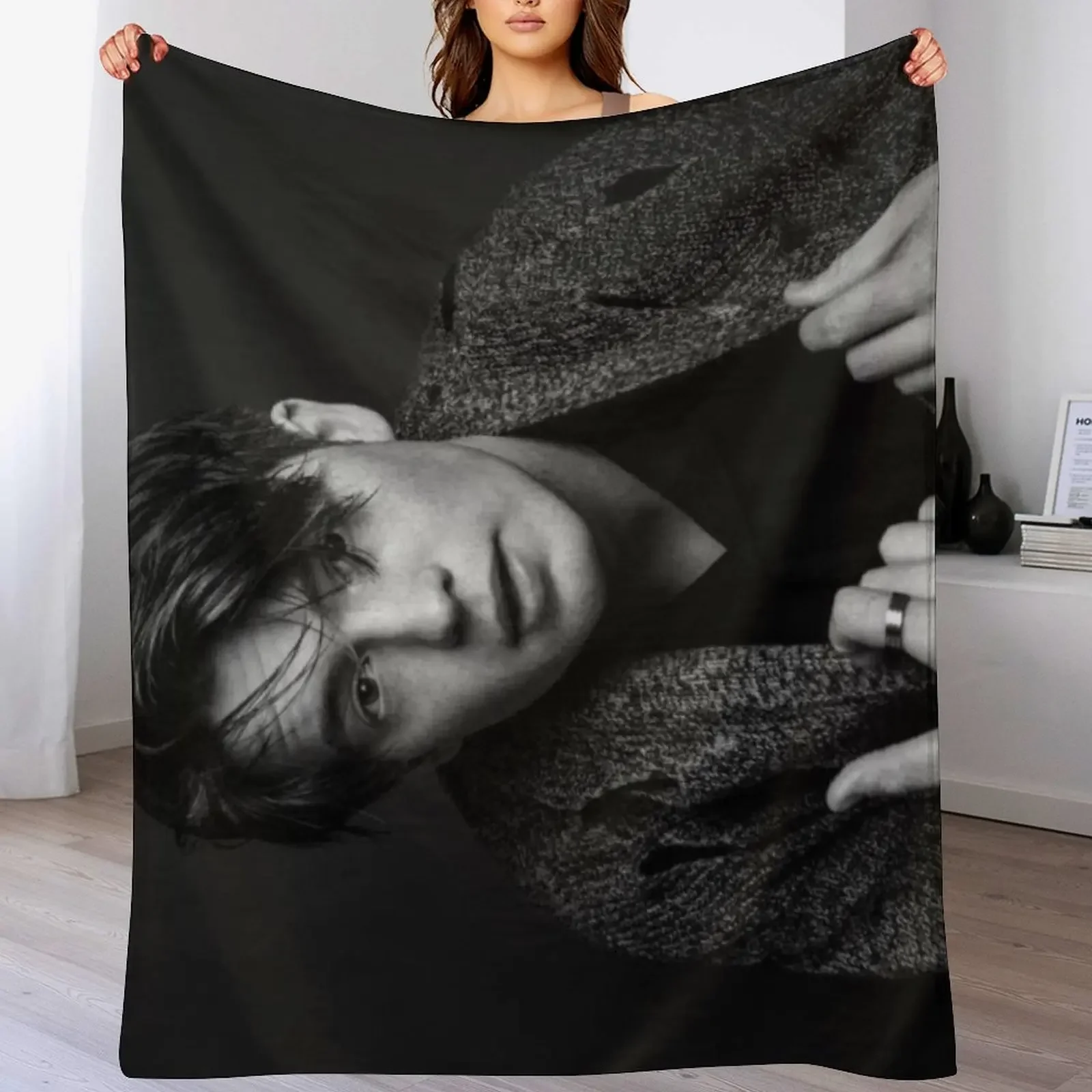 

kit connor Throw Blanket Beautifuls Sofa Throw Blankets