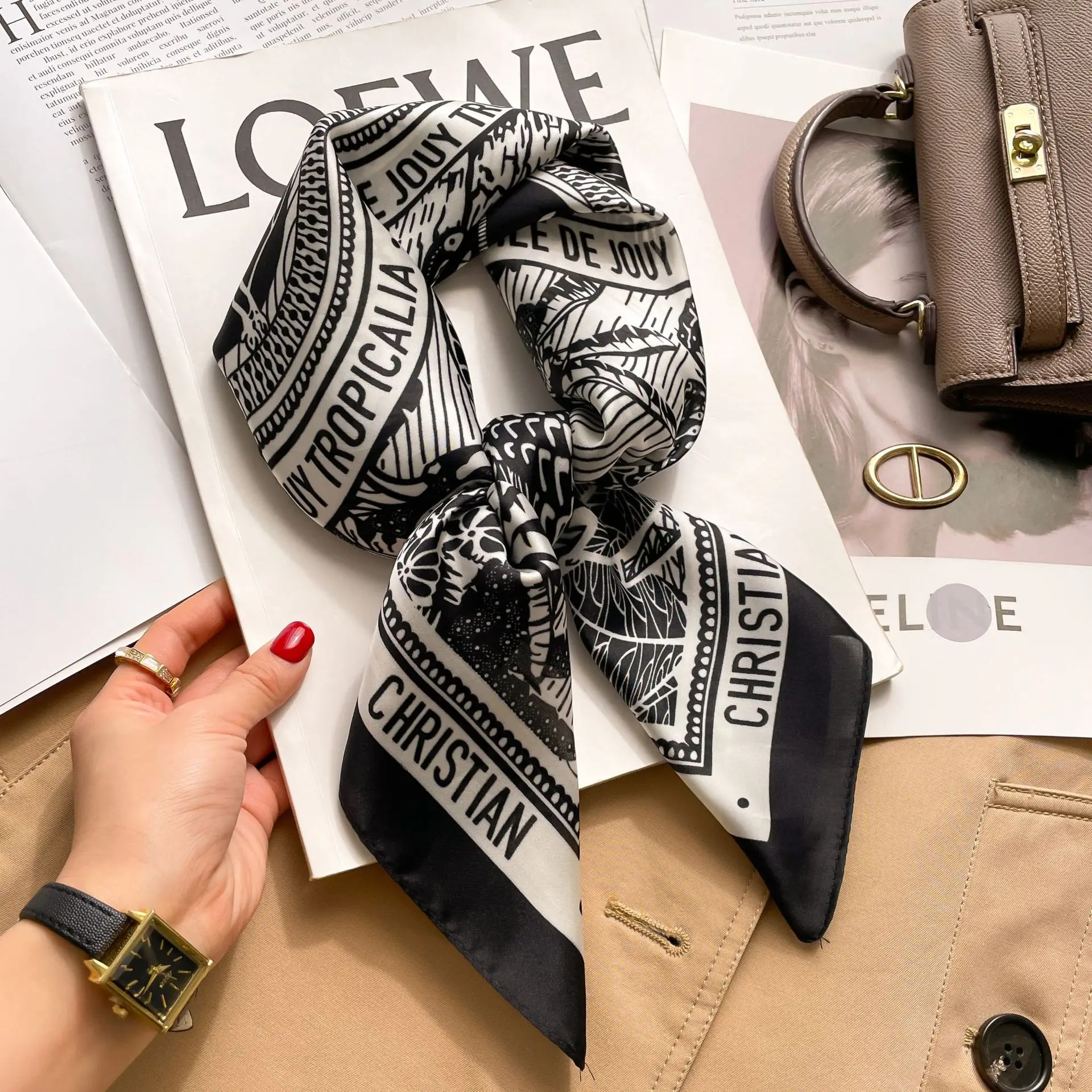 الفاخرة الحصان شال حريري وشاح مربع للنساء طباعة الحجاب الصيف يلتف منديل الإناث 70*70 سنتيمتر منديل باندانا فتاة