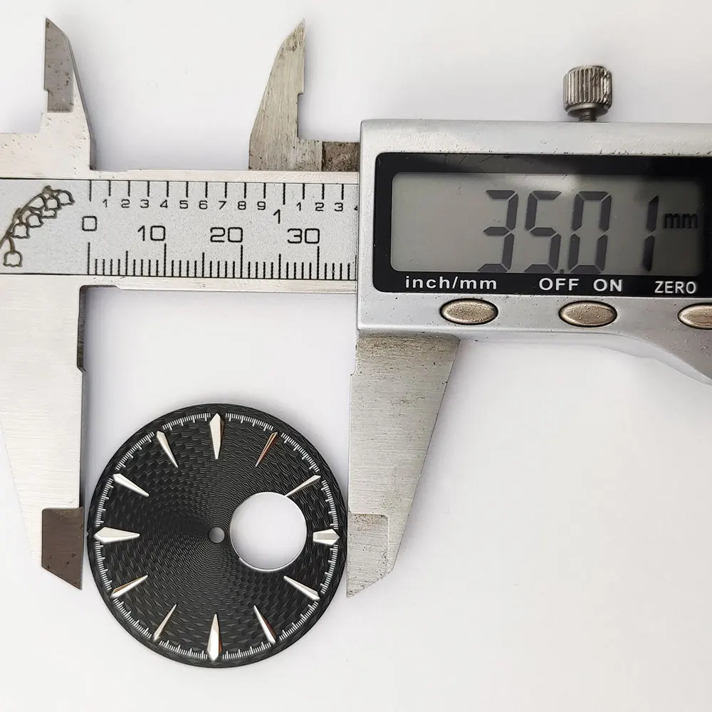 قرص 35 ملم NH38 قرص ساعة عصرية مع مجموعة متنوعة من الألوان قرص NH38 مناسب للساعة لحركة NH38 للرجال