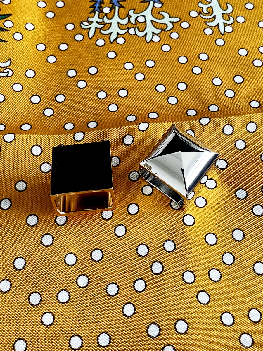 럭셔리 디자이너 스카프 버클 스카프 홀더 두건 버튼 링 Shawls 홀더 클립 크리스마스 액세서리 선물 Jewelrys