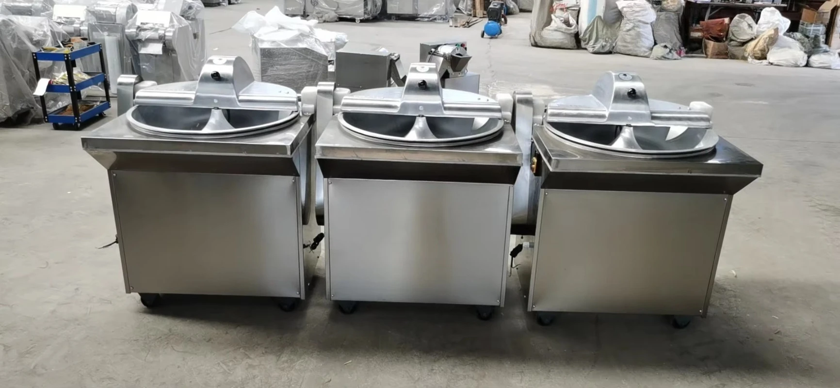 Fotografia 3: Cortador automático de carne e vegetais com capacidade de 300kg/h, máquina de cortar e picar repolho HJ-CM020S
