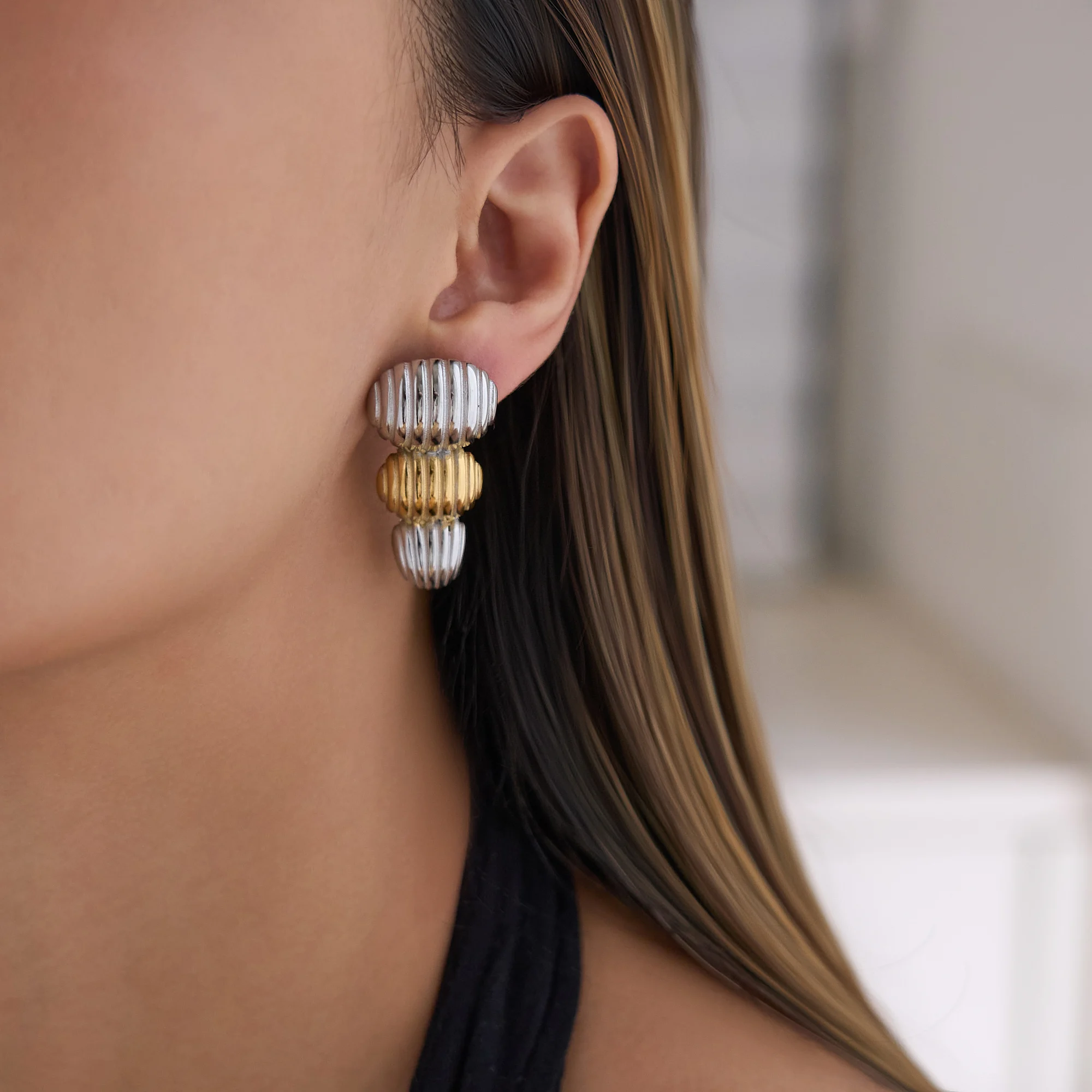 

DASEIN New Fashion Pupa Cicada Designer Earrings INS Trendy 18k Gold Plated Hypoallergenic Stainless Steel Lady Jewelry Gift