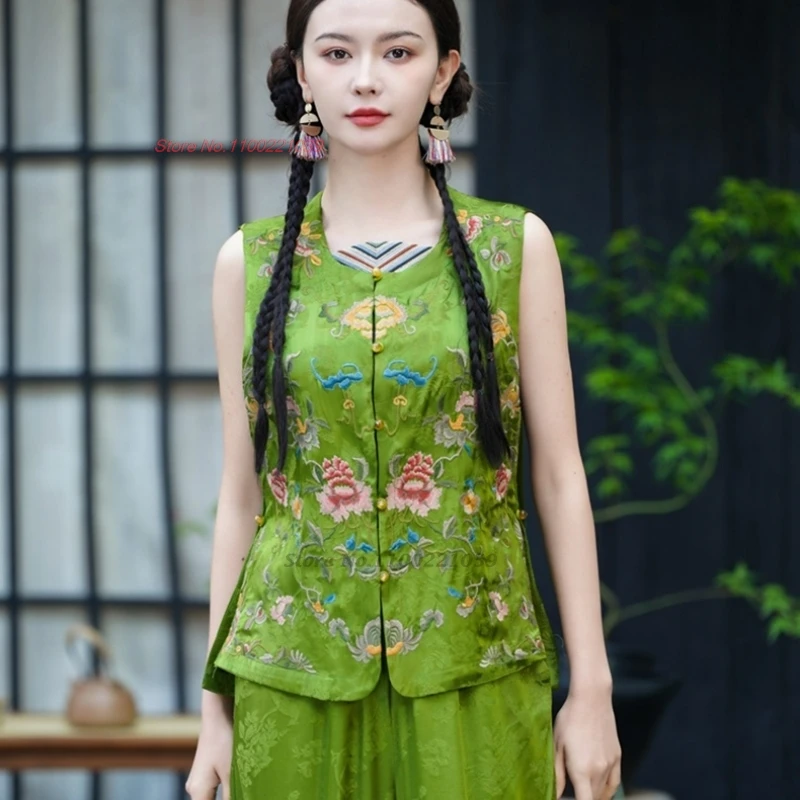 

2025 chinese vintage satin jacquard vest traditional o-neck folk vest national flower embroidery vest oriental sleeveless jacket