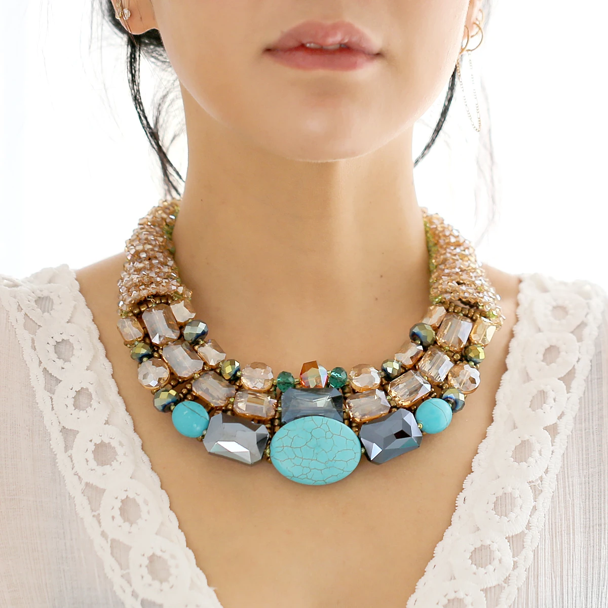 Popular High-end Statement Turquoise Necklace, Fashionable Handmade Crystals Beaded Bib Choker Necklaces for Women Party Jewelry