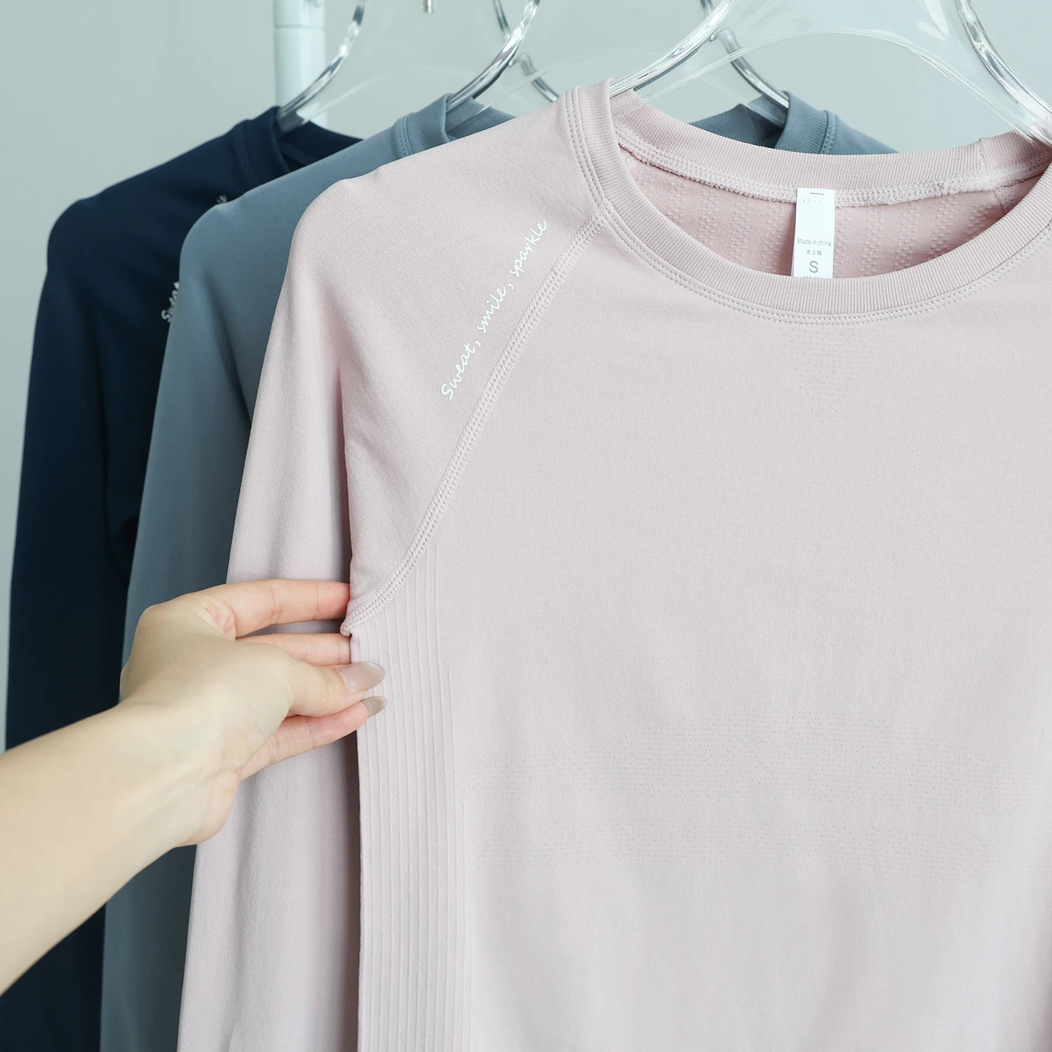Damen Outdoor-Sportshirt Yoga-Bekleidung Fitness-T-Shirt Lauf-Workout-Oberteil T-Shirt Damen-Sportbekleidung Trainingskleidung Fitnessstudio-Kleidung – Detail 16