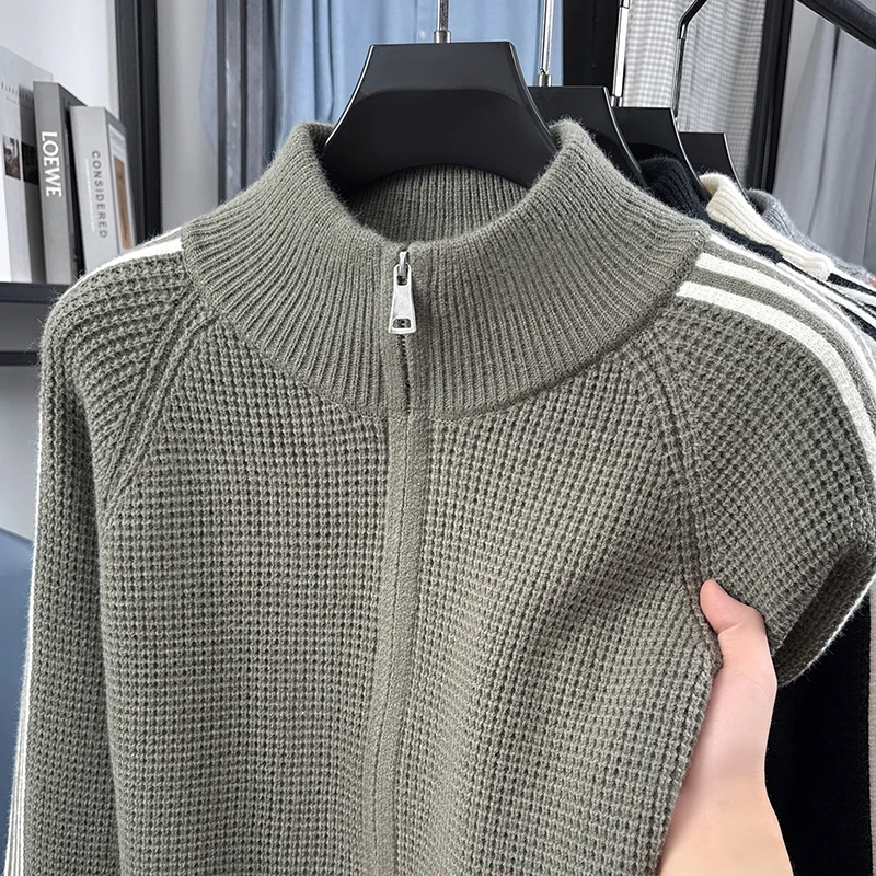 Modischer Herbst-Winter-Strick-Cardigan, Designer-Marke, Klassisches Gestreiftes Design, Herren-Reißverschluss-Stepphals, Neuer Koreanischer Lässiger Pullover-Mantel – Detail 6