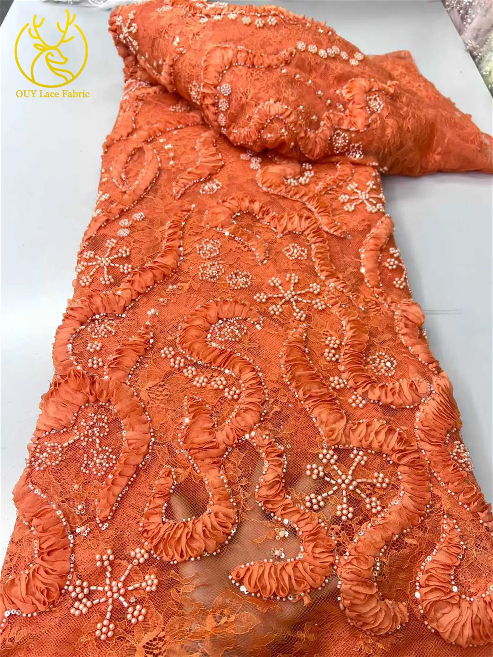 Goldgelber afrikanischer 3D-Spitzenstoff 2026 Hochwertiger nigerianischer Mesh-Perlen-Pailletten-Spitzenstoff für Frauen, Party, Hochzeitskleider – Detail 4