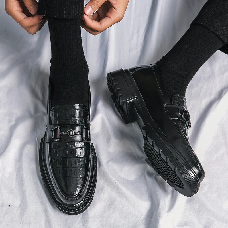 Italy Wedding Men\'s Shoes Casual Men\'s Brown Fashion Moccasins Business Pointed Toe Luxury Leather Shoes Louboutins Oxfords