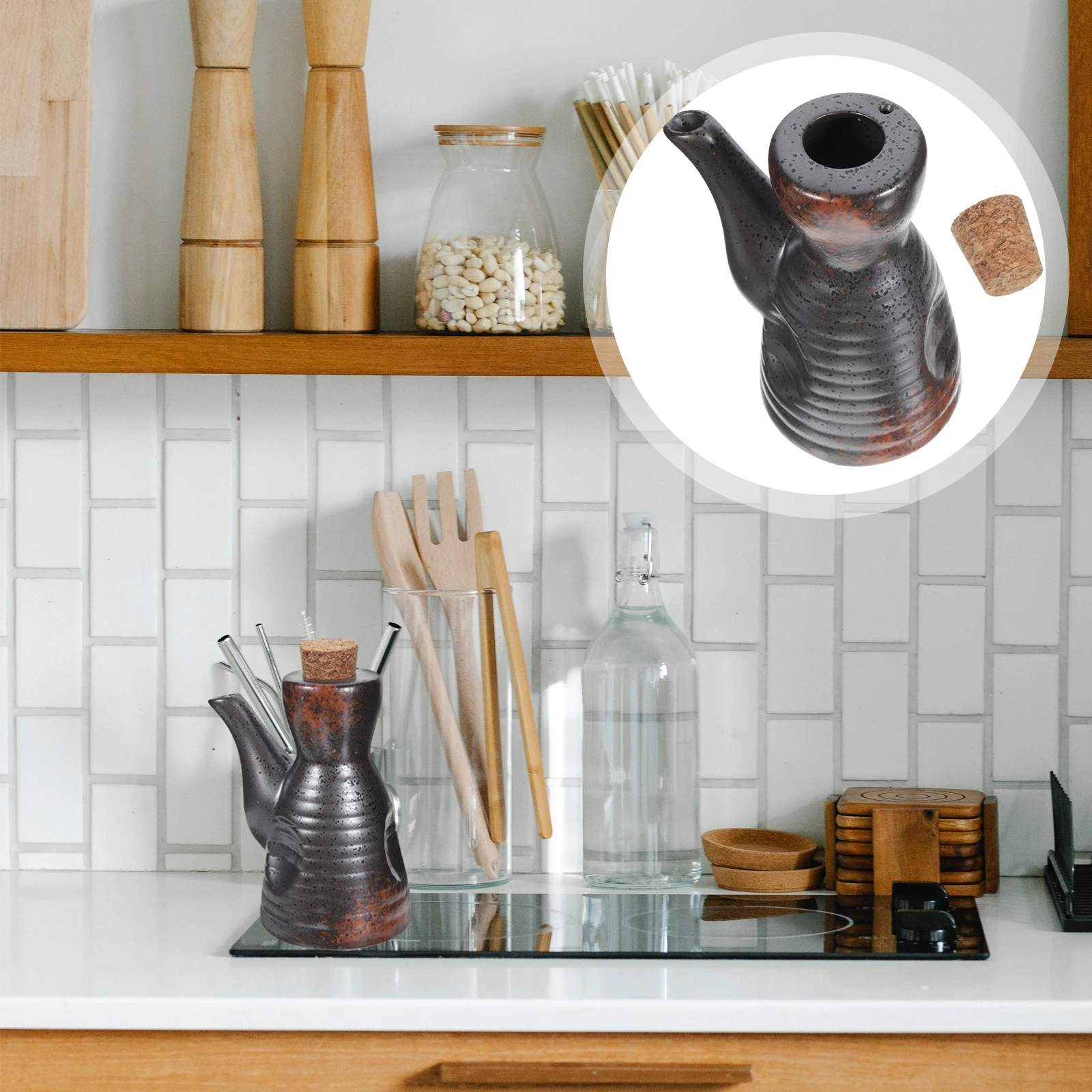 

Ceramic Soy Sauce Pot Vinegar Dispenser Japanese Style Oil Storage Container Dust-Proof Lid Household Condiment Jar For Kitchen