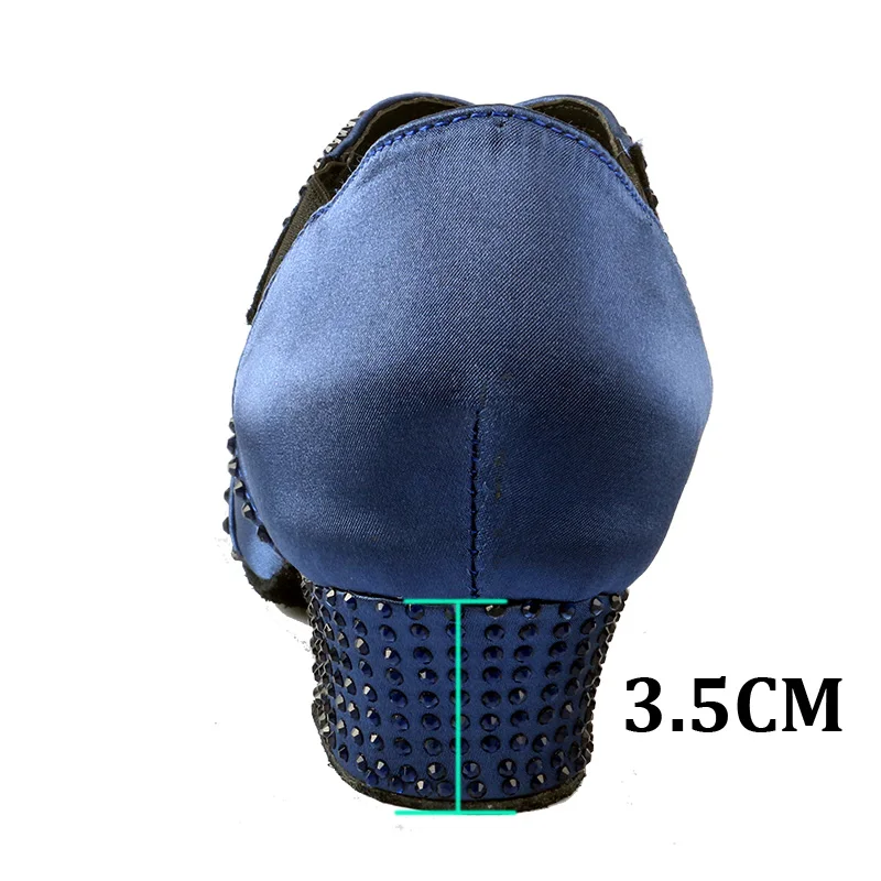 Wedopus Suola in pelle scamosciata Raso blu scuro Scarpe da ballo latino da donna Pietre Tacco quadrato 3,5 cm Pratica danza Tacchi bassi Peep Toe