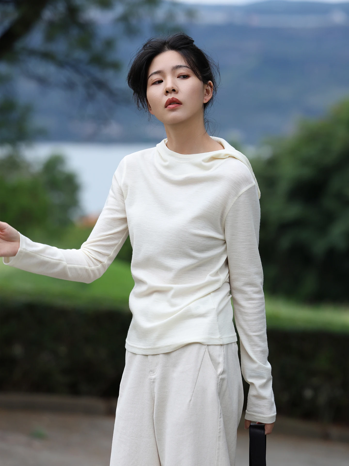 

WeTHEE Full Wool Hooded Base Layer T-irt Casual Long Sve White Top Loose Fit Quali Design Women's Autumn Faion