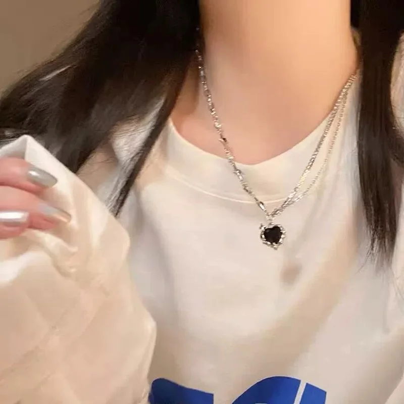 1pc Star & Heart Layered Necklace – Sweet-Edge Pendant Choker for Everyday Fashion.