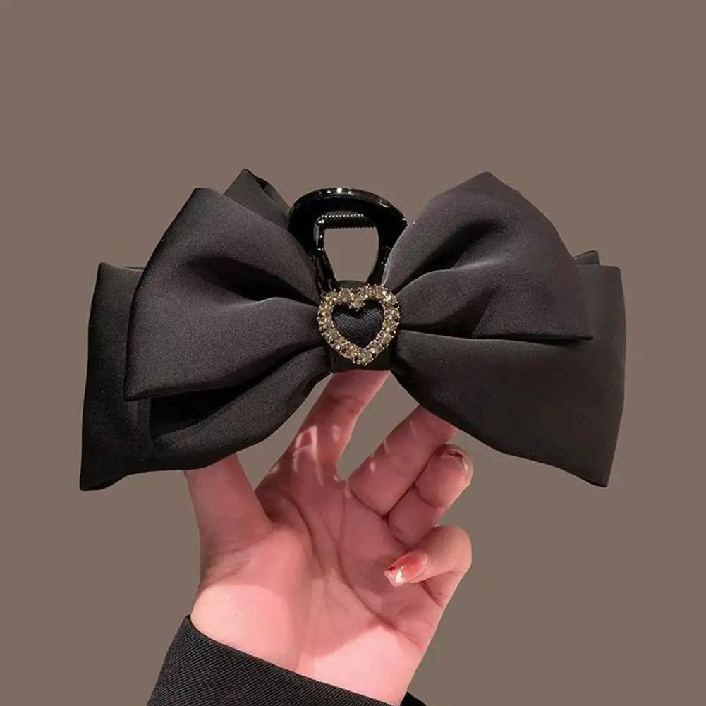 

Durable Hair Claw Shining Heart Rhinestone Bowknot Hair Clip Elegant Hair Accessory with Strong Hold Sparkling Design Claw