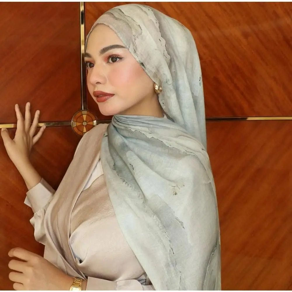 

Роскошный шарф с цветочным принтом в этническом стиле, длинный акварельный шарф-хиджаб, клетчатая бандана с принтом Tudung Daily