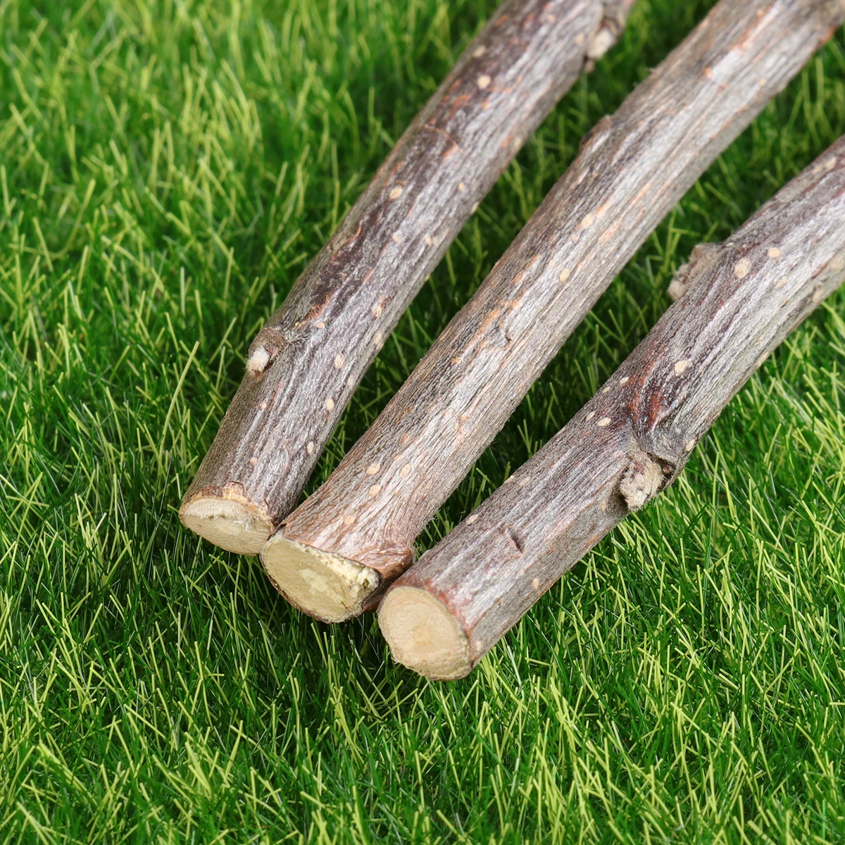 

60Pcs Pet Applewood Teeth Grinding Rods Natural Wood Chewing Branches for Hamsters Chinchillas Guinea Pigs Stress Reduction