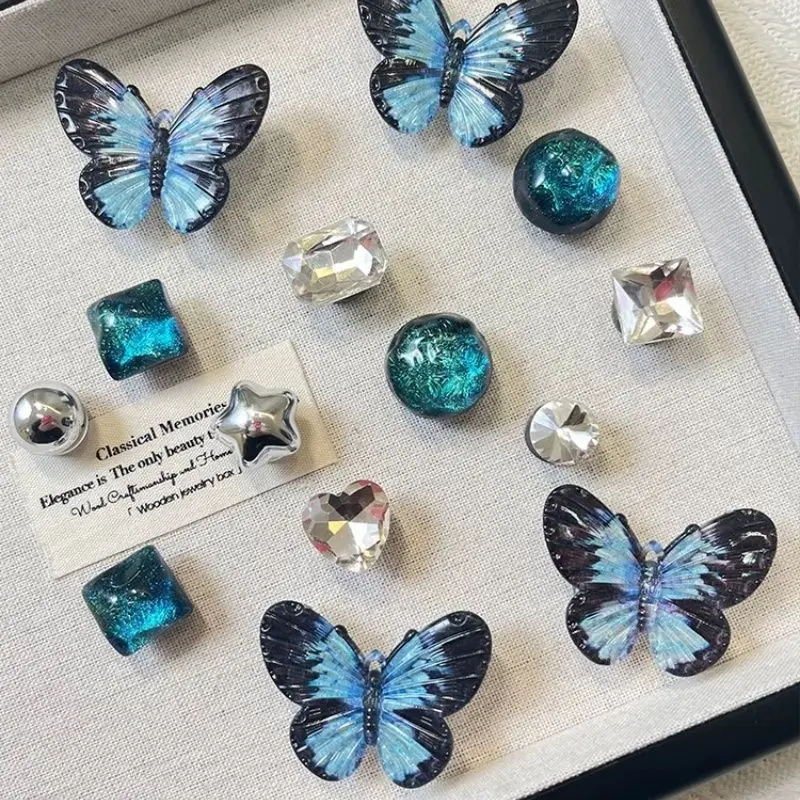 14PCS Shoe Charms Set DIY 3D Fashion Accessories Hole Shoe Buckle with Transparent Butterfly Bear Crystal Heart for Shoe Decorat