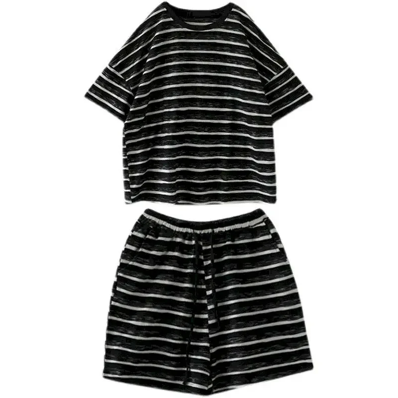 

95% Cotton T Shirts Sets Women Fashion Stripe Design Short Sleeve T-shirt and Shorts Casual Loose Sports Two Piece Set Summer
