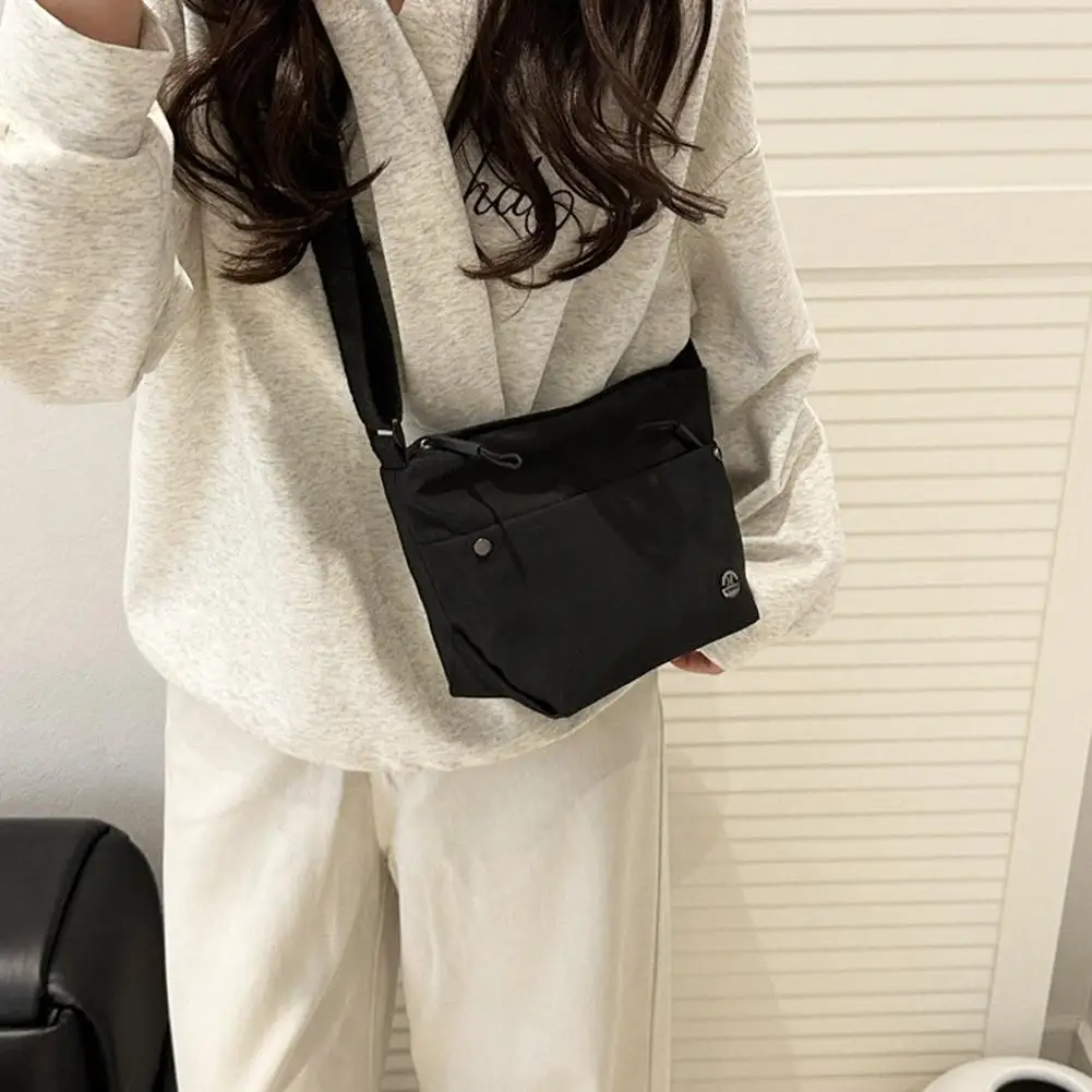 Fashion Waterproof Nylon Crossbody Bag Quick-dry Portable Large Capacity Lightweight Casual Shoulder Bag Versatile Phone Bag image 3