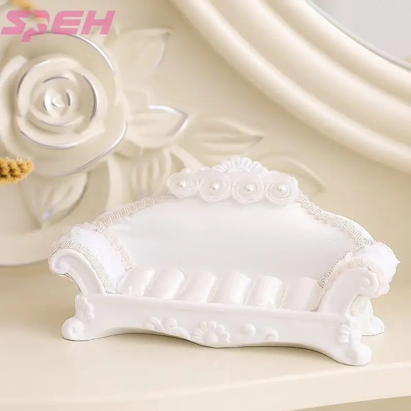 Recliner mini furniture furnishing articles European jewelry wearing female ring show carriage wedding