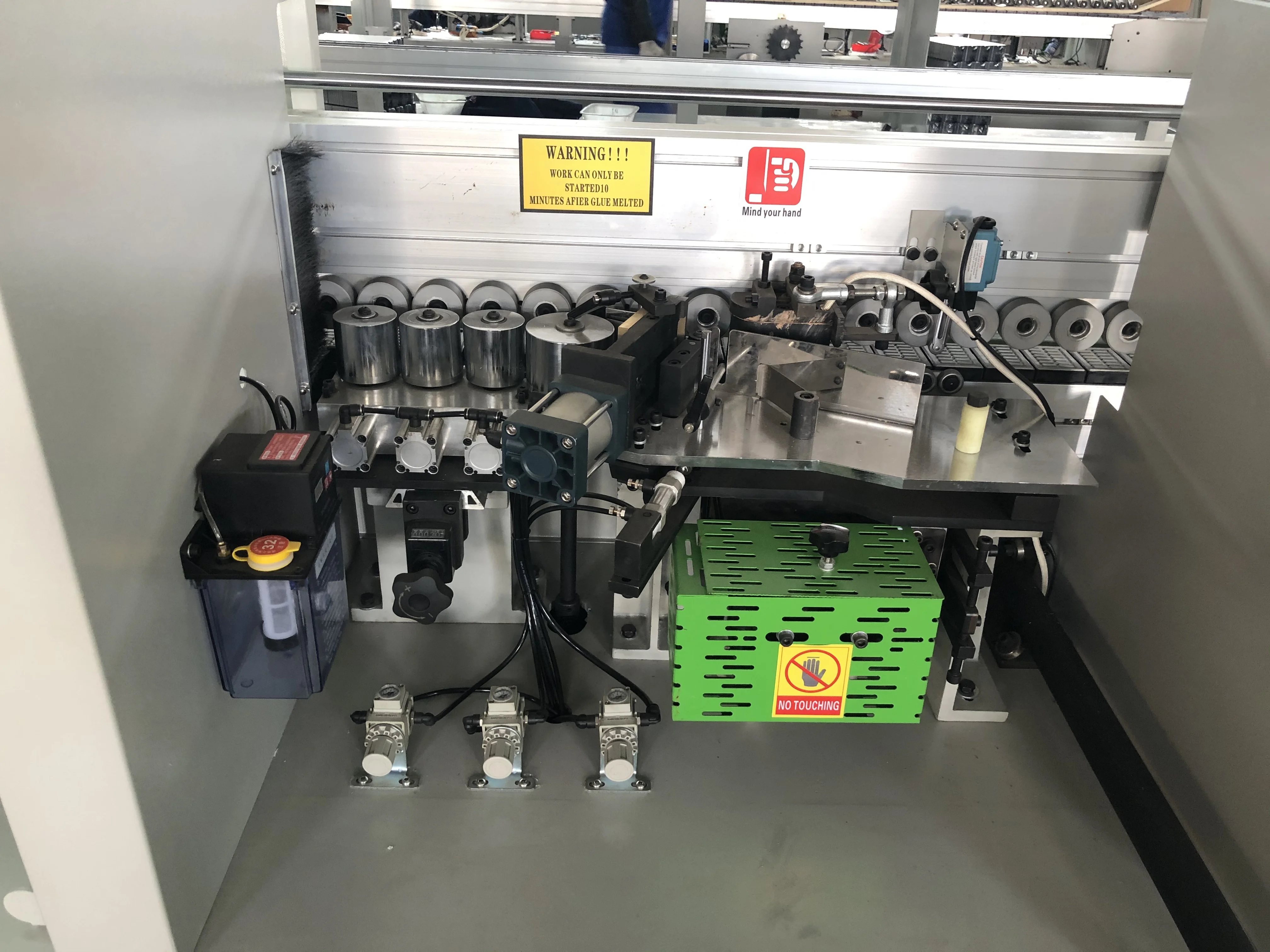 QDHQ Factory Price High Quality 4 Functions with Fine Trimming Can Be Customized Semi Automatic Edge Banding Machine for Mdf
