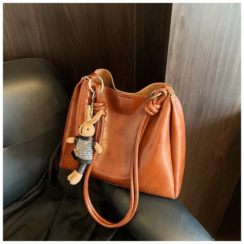 

Stylish Casual Simple Fashionable Bag for Women Crossbody Handbag with Minimalist Design Solid Color