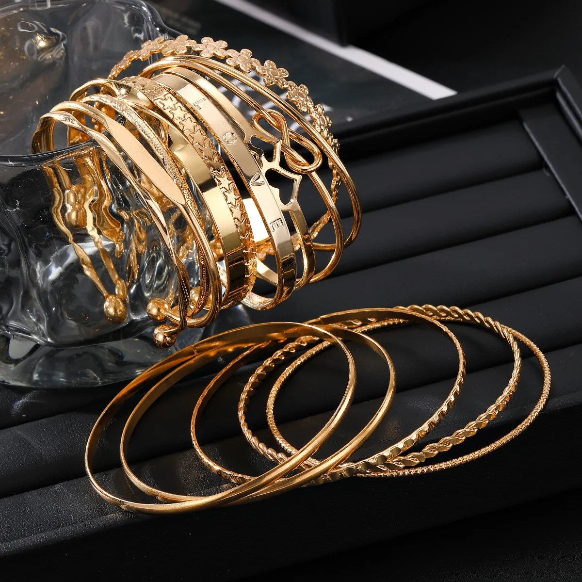 15 stks Boheemse Punk Hart Bloem Armbanden Set voor Vrouwen Elegant Minimalistisch Geometrisch Patroon Ontwerp Manchet Armbanden Pols Sieraden