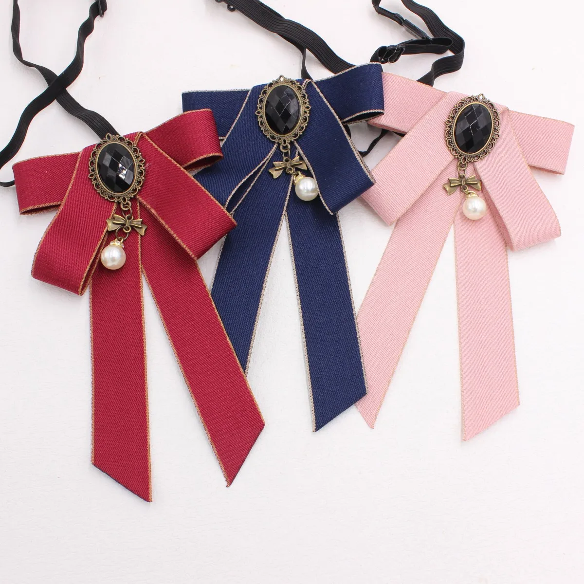 Papillon gotico Lolita da donna Cravatta a nastro con ciondolo di perle vintage Accessorio uniforme regolabile per abiti da prestazione per ufficio scolastico