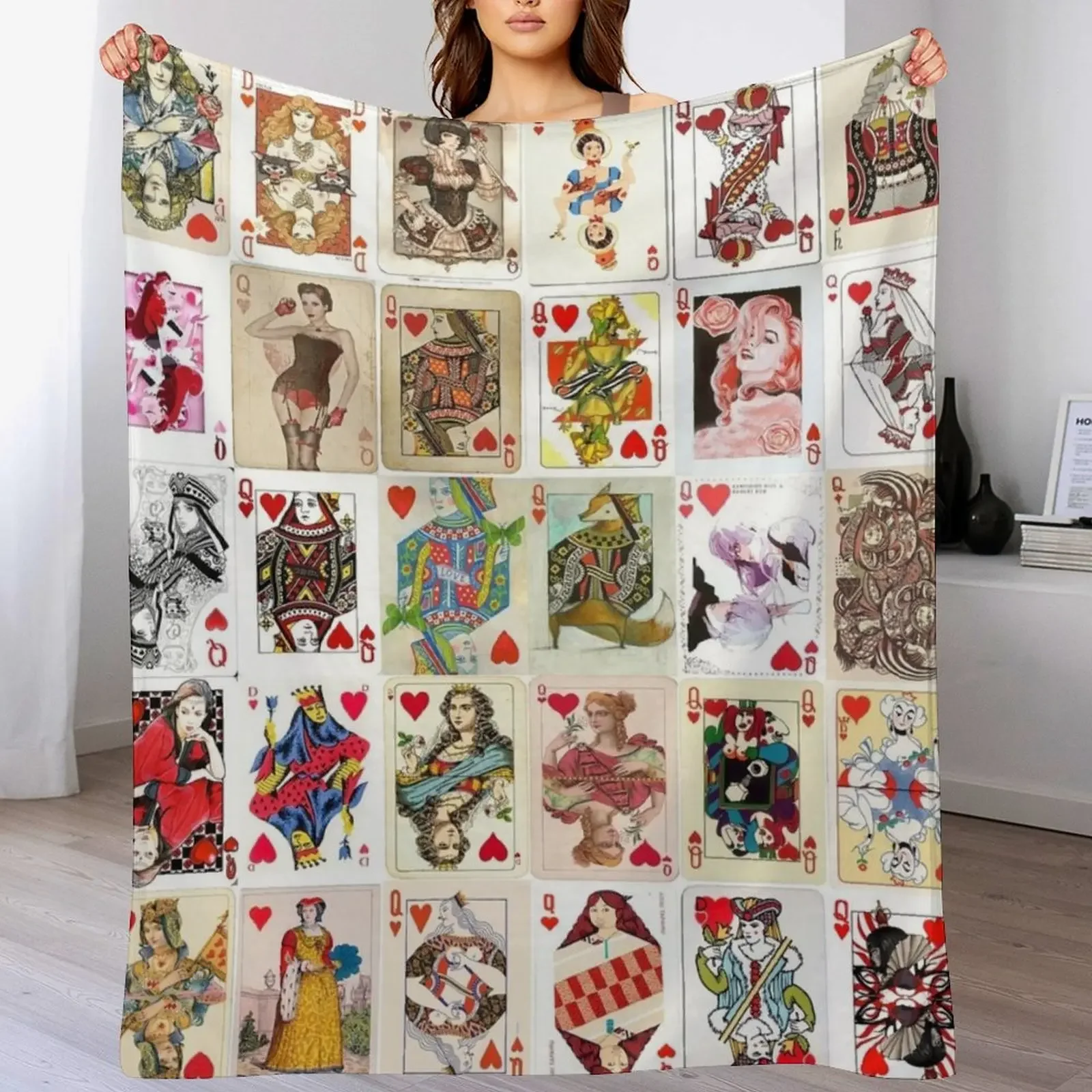 

Queen of Hearts Throw Blanket Ultra Soft Flannel Fleece Blanket for All Seasons