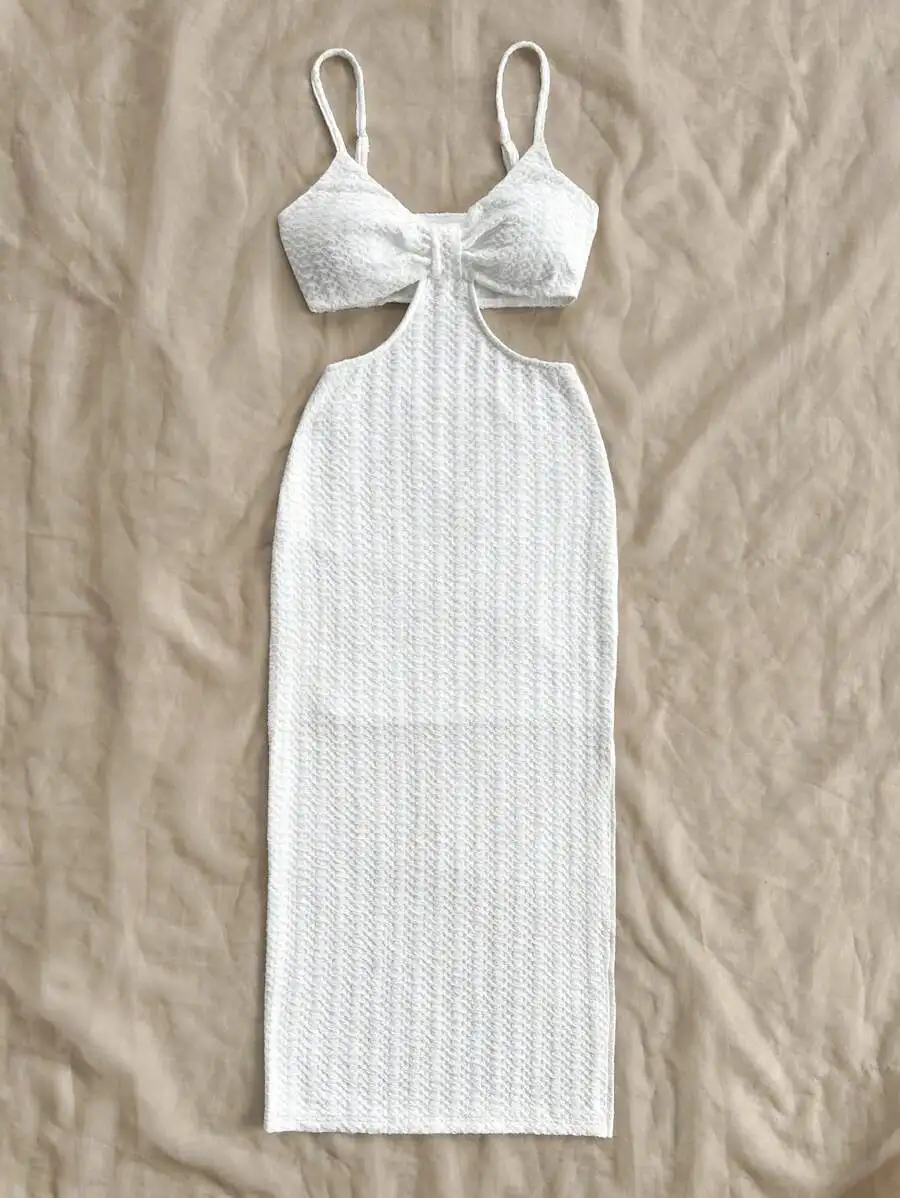 فستان متوسط الطول بحزام سباغيتي أبيض مع خصر مقصوص وملمس مموج، فستان صيفي لحفلات عطلة الشاطئ