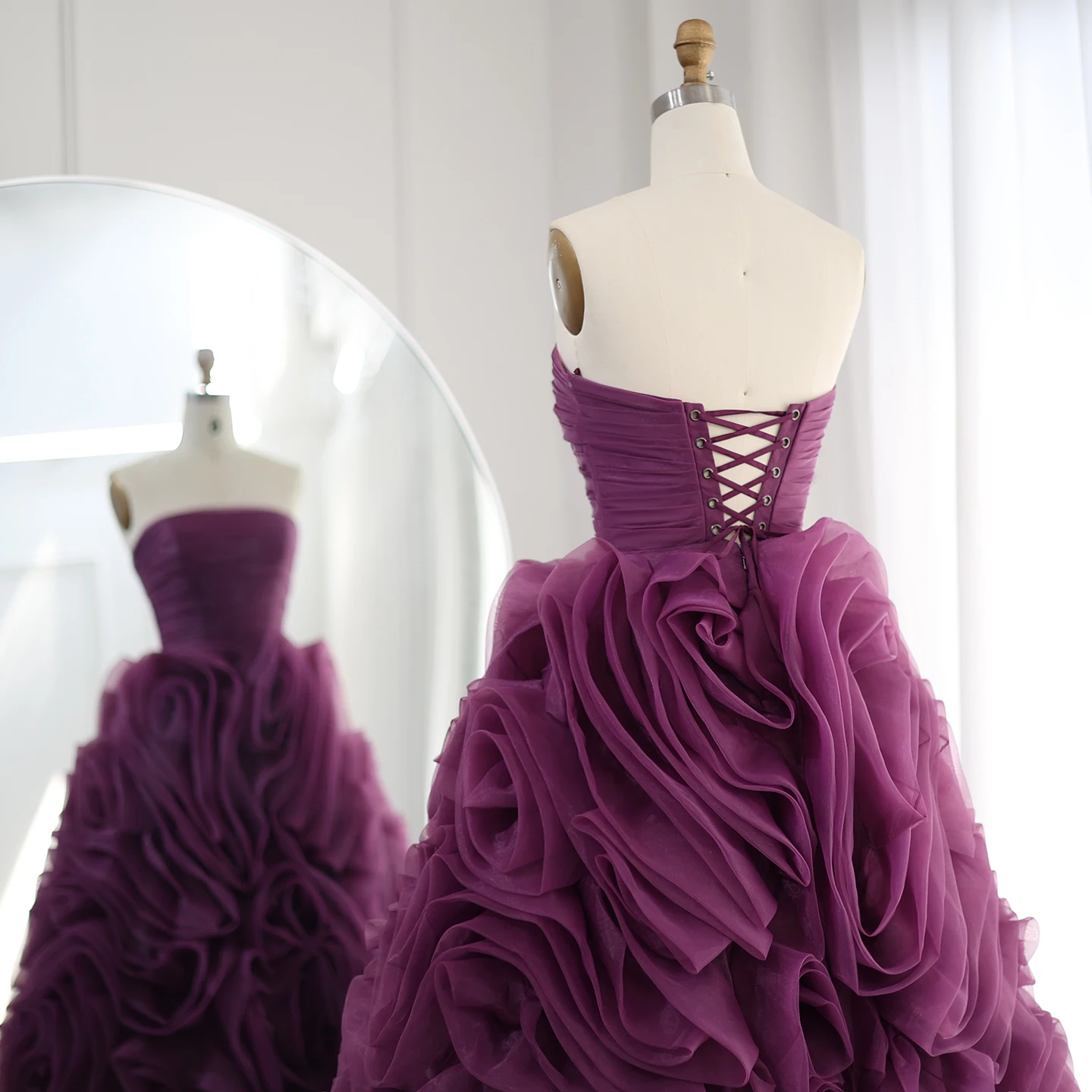 Sharon Said Luxuriöses 3D-Rosenblumen-Abendkleid in Lila für Hochzeitsfeier, Trägerloses Midi-Gala-Kleid in Rosa, Formelles Kleid SF451, Maßanfertigung – Detail 12