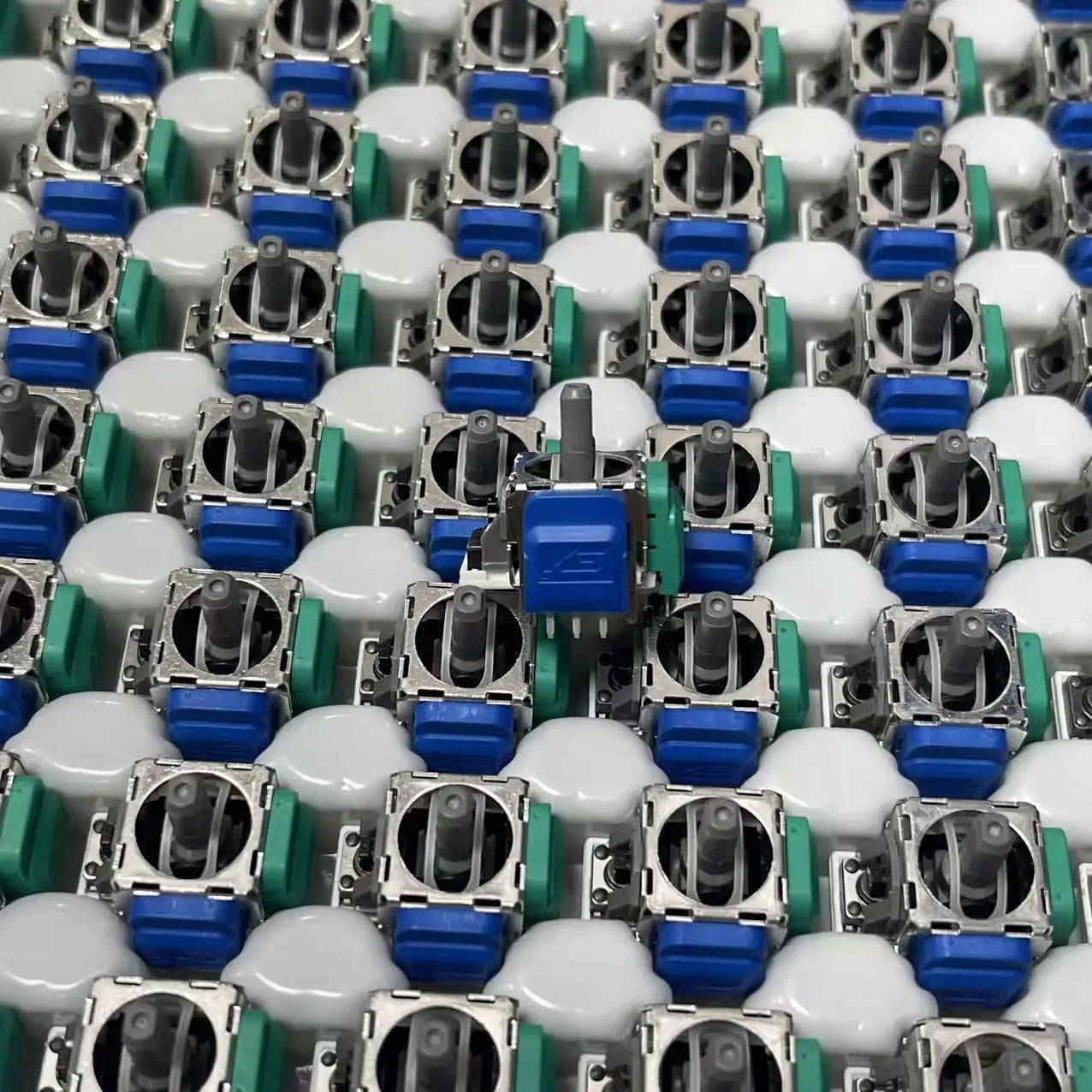 50/100pcs K-SILVER TMR Electromagnetic Joystick For PS5 for PS4 Gamepad 3D Analog Thumb Stick For Xbox /Elite 2 Controller