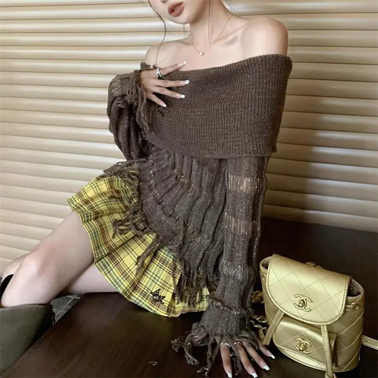 

Maillard Off-The-Shoulder Top Autumn Women Design Ripped Hollow Fringed Sweater Long-Sleeved Sweater