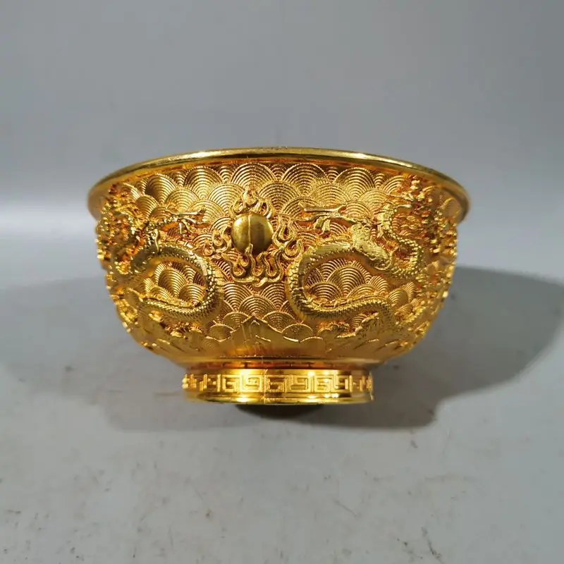 

Antique Collection Antique Made in Years of Qian Long Emperor of Qing Dynasty Gilding Relief Boy Meets Girl Bowl Domestic Orname