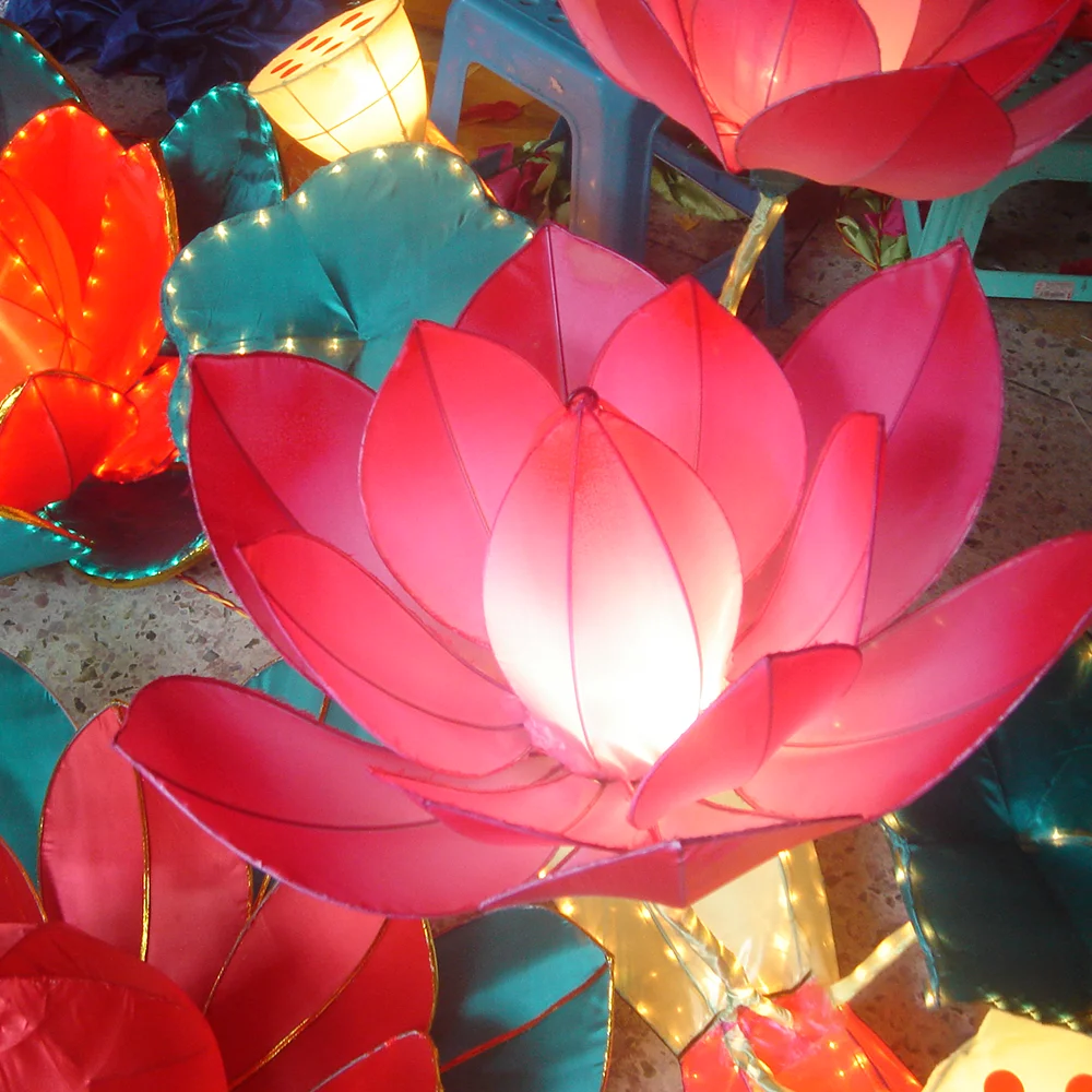 Traditional lotus lanterns, Chinese festival lanterns, indoor lanterns, Chinese hanging Mid-Autumn Festival
