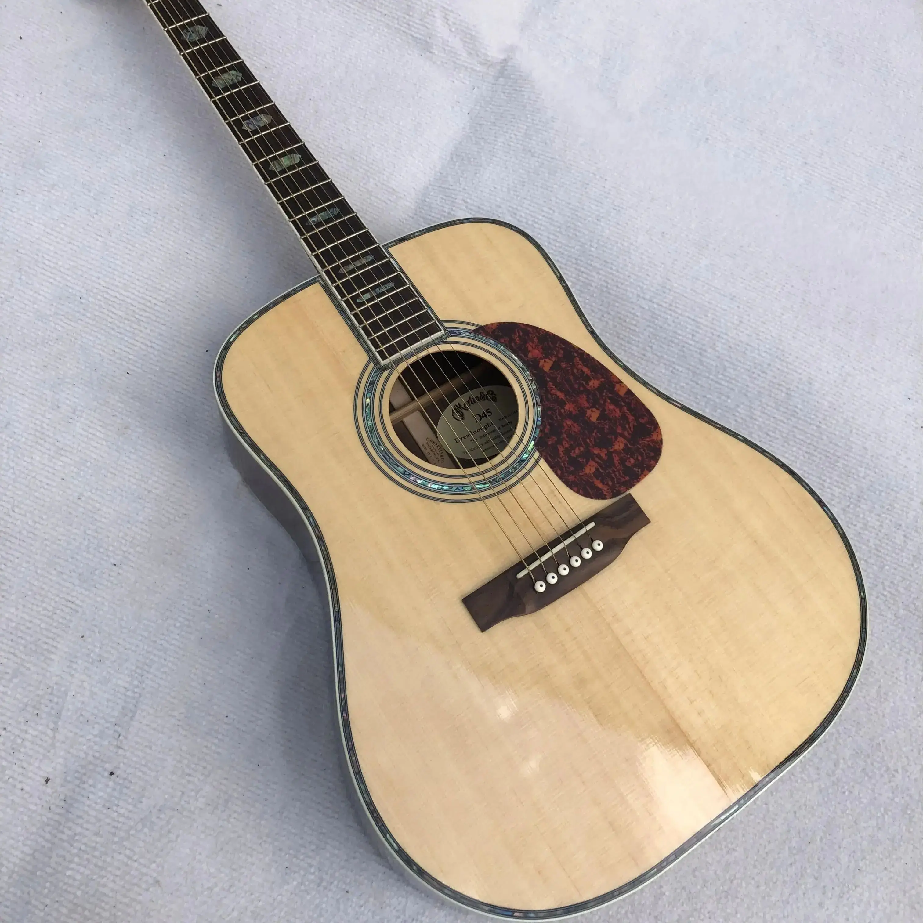 

41 inch D45，In stock， D45 Model, Acoustic guitar, 41-Inch, Colorful Shell，Inlay with Abalone Binding