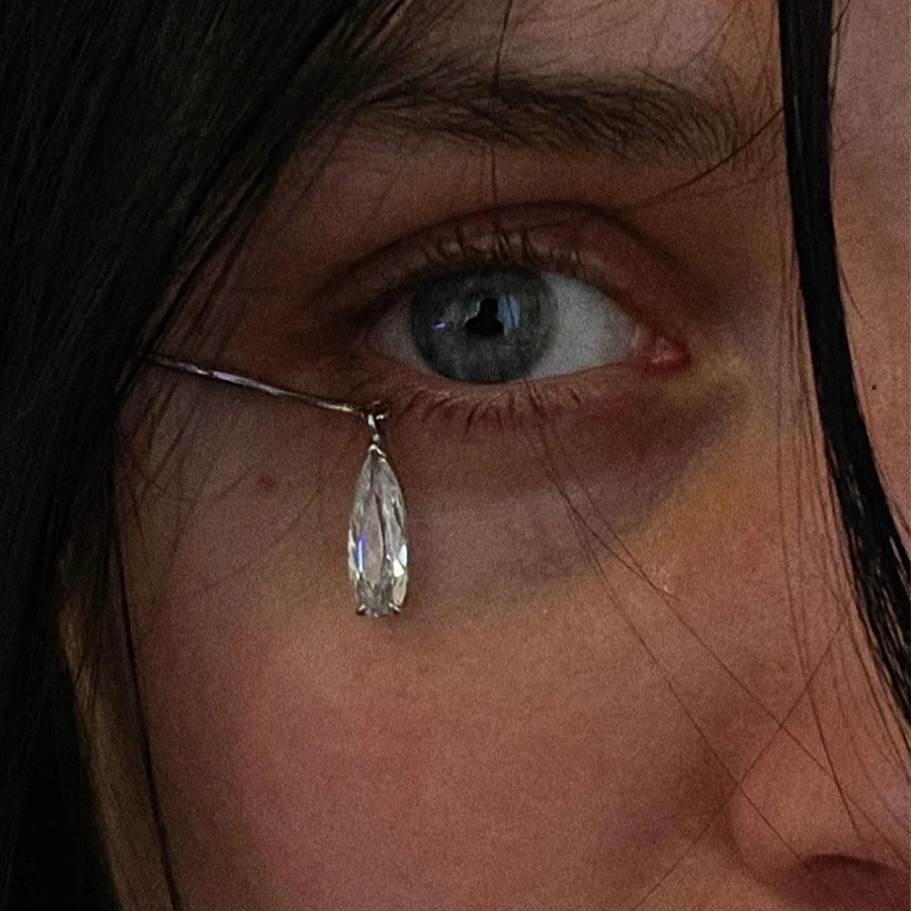 Dainty Silver Crystal Eye Jewelry Teardrop Face Chain for Women Bling Metal Ear Hook Rhinestone Facial Accessory Pageant Jewelry
