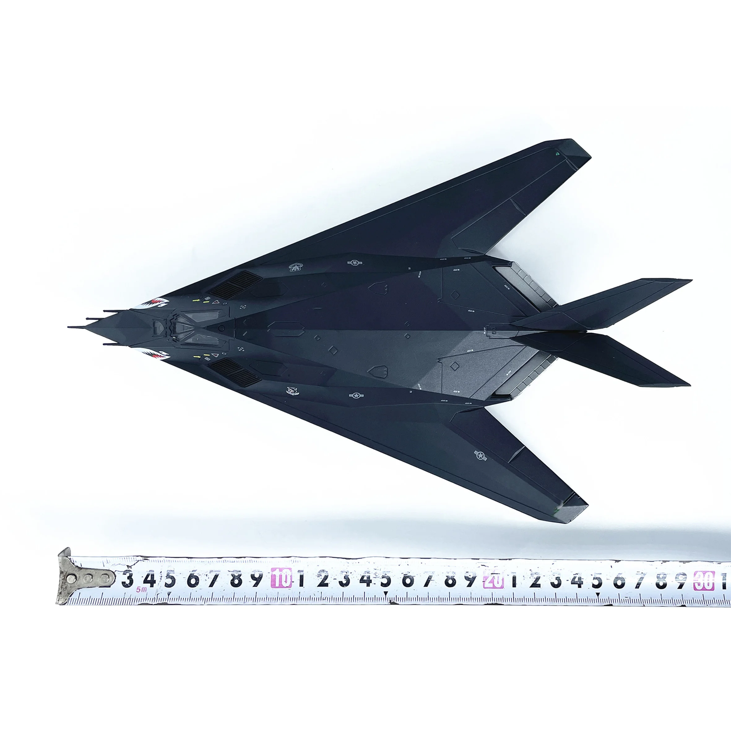 Spot 1: 72 US F117 stealth fighter model (shark beak) static alloy model
